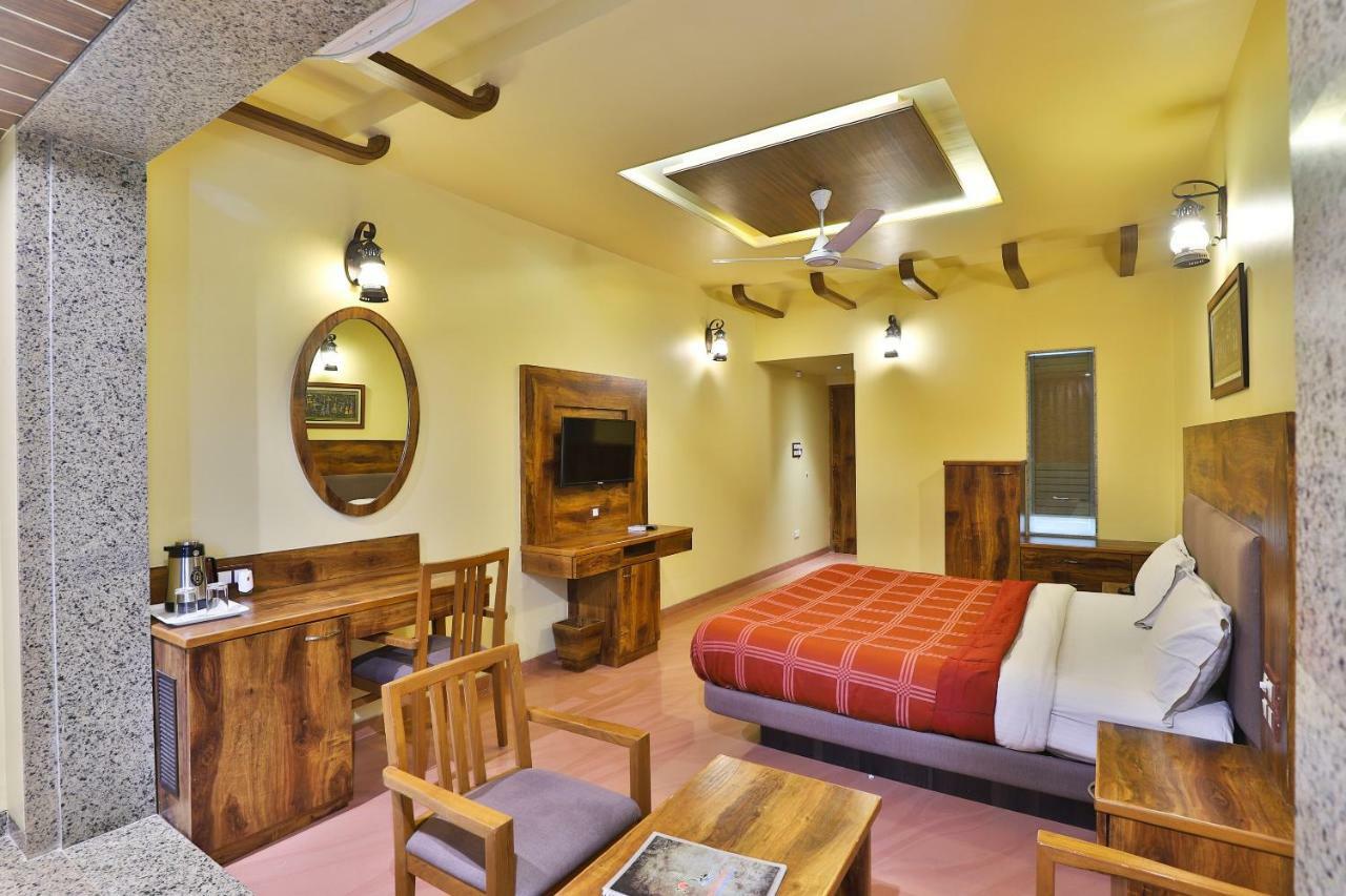 Palette - Hotel Ocean Inn ดามัน ภายนอก รูปภาพ