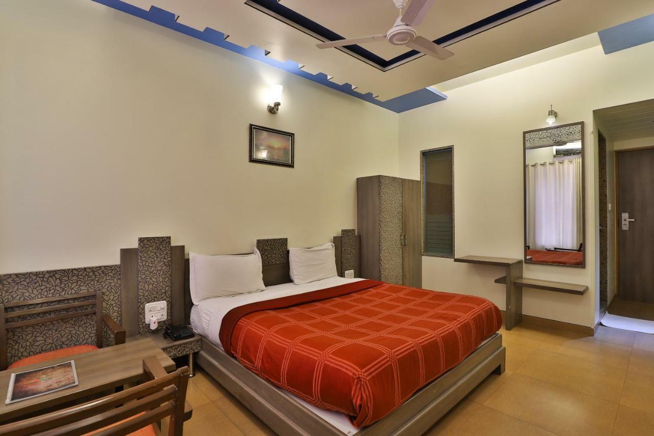 Palette - Hotel Ocean Inn ดามัน ภายนอก รูปภาพ