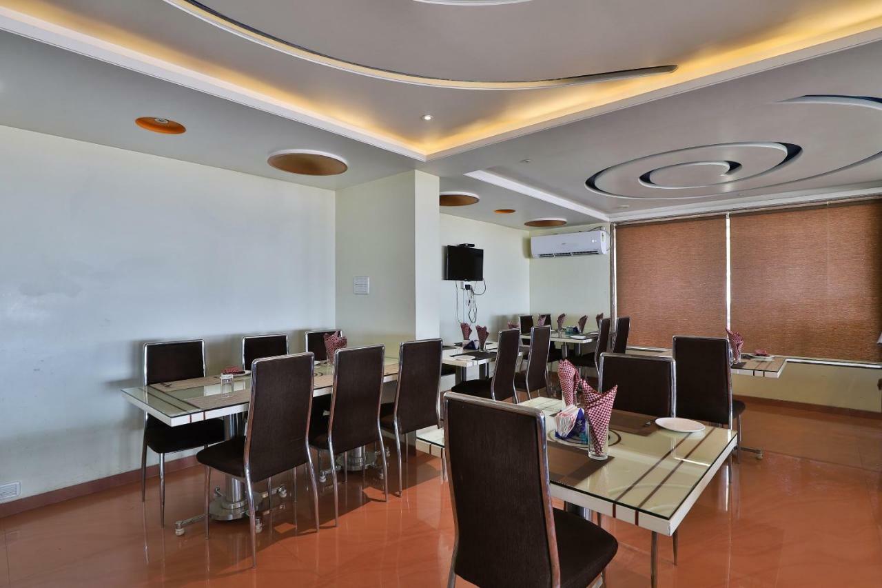 Palette - Hotel Ocean Inn ดามัน ภายนอก รูปภาพ