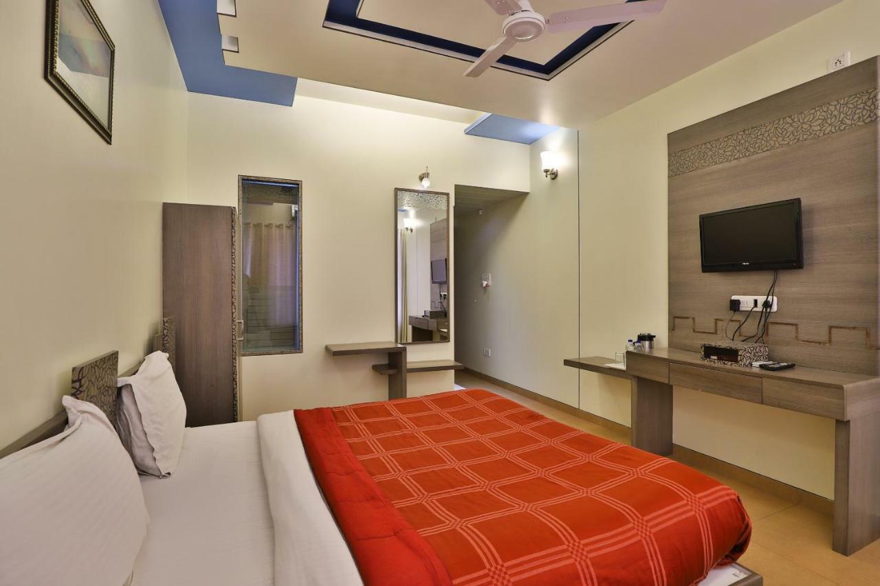Palette - Hotel Ocean Inn ดามัน ภายนอก รูปภาพ