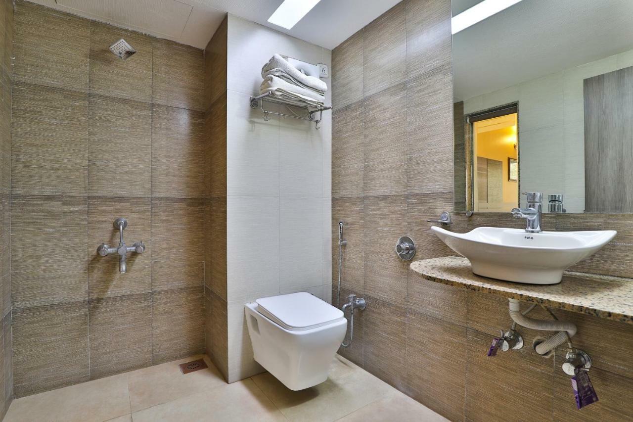 Palette - Hotel Ocean Inn ดามัน ภายนอก รูปภาพ