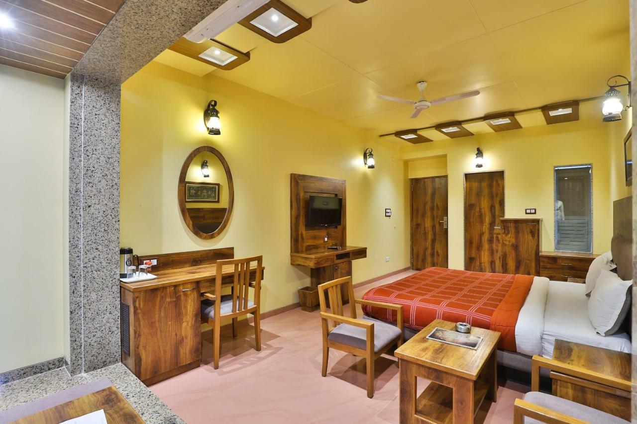 Palette - Hotel Ocean Inn ดามัน ภายนอก รูปภาพ
