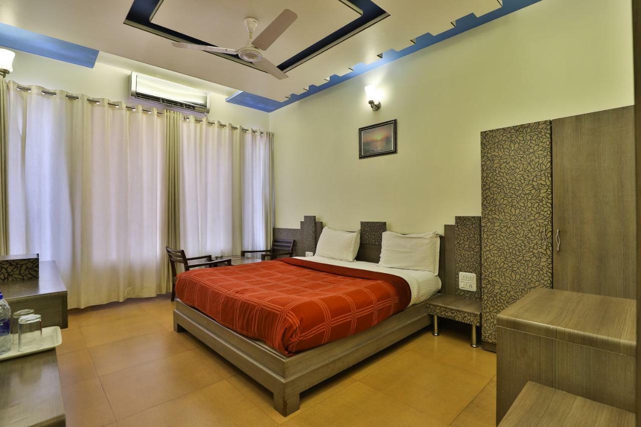 Palette - Hotel Ocean Inn ดามัน ภายนอก รูปภาพ